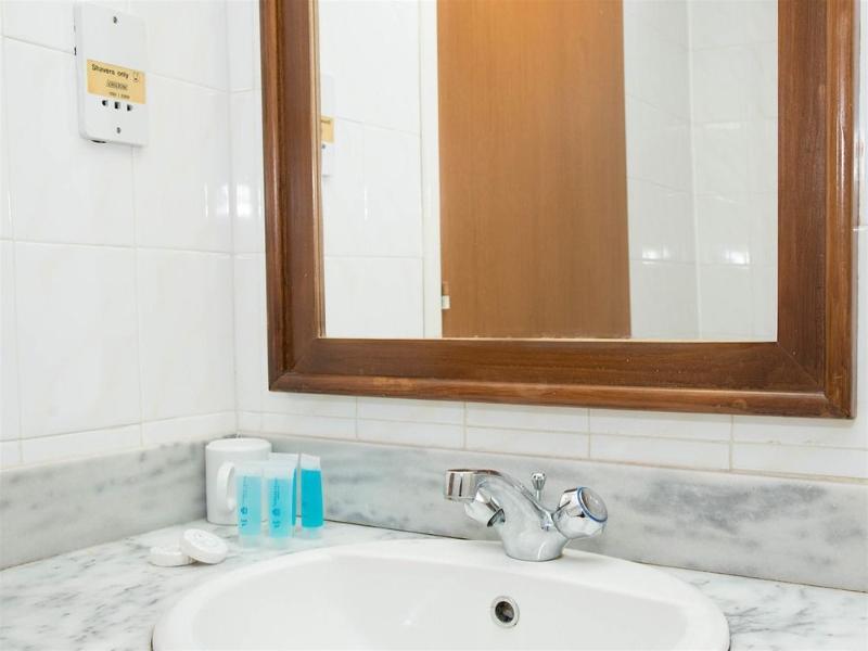 Polycarpia Hotel Pernera Luaran gambar