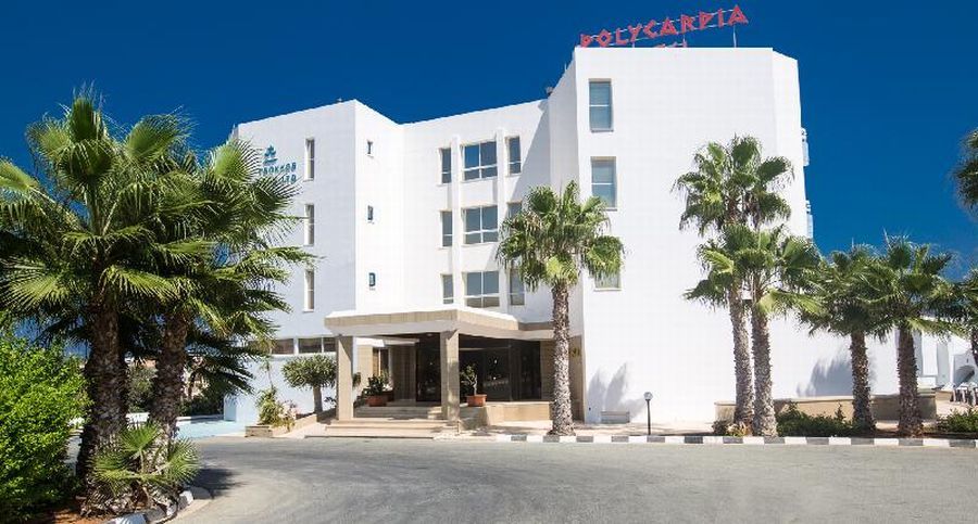 Polycarpia Hotel Pernera Luaran gambar